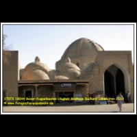 17073 18044 Bazar-Kuppelbauten Ulugbek Medrese Buchara Usbekistan 2010.JPG